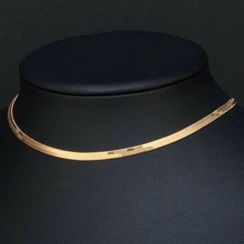 Gold Necklace - Picture 3 of 4